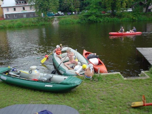 Vltava dětská, květen 2004  > DSC02908