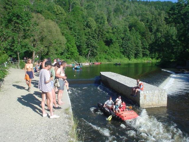 Vltava, lodě, červenec 2004 > DSC02433