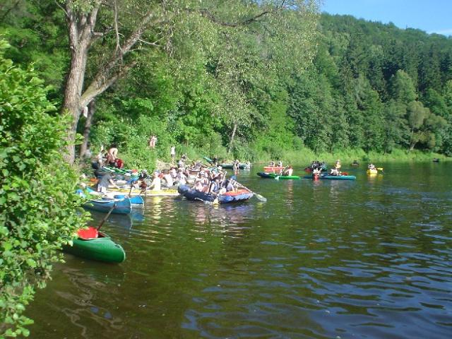 Vltava, lodě, červenec 2004 > DSC02437
