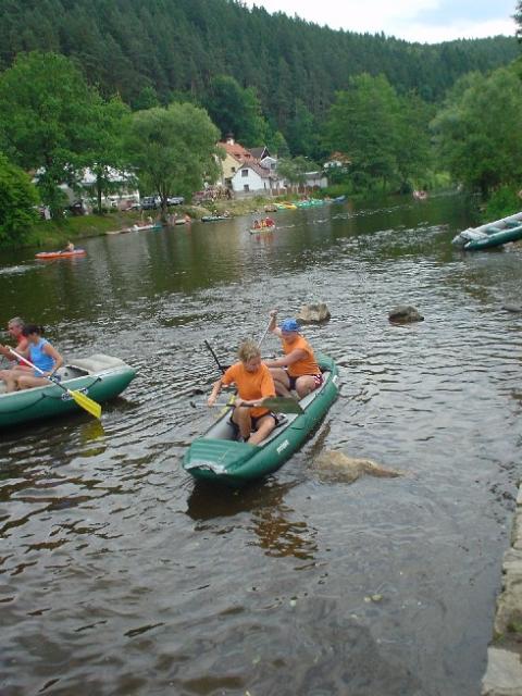 Vltava, lodě, červenec 2004 > DSC02459