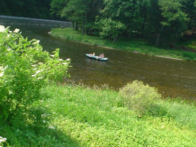 Vltava, lodě, červenec 2004 > DSC02471