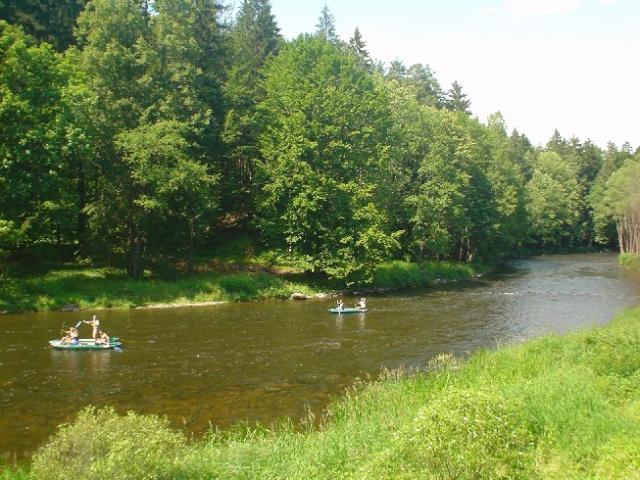 Vltava, lodě, červenec 2004 > DSC02482
