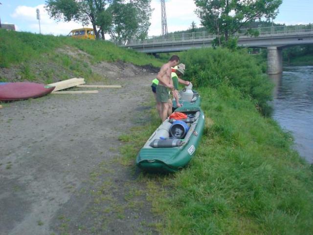 Vltava, hasiči, květen 2005 > DSC06682