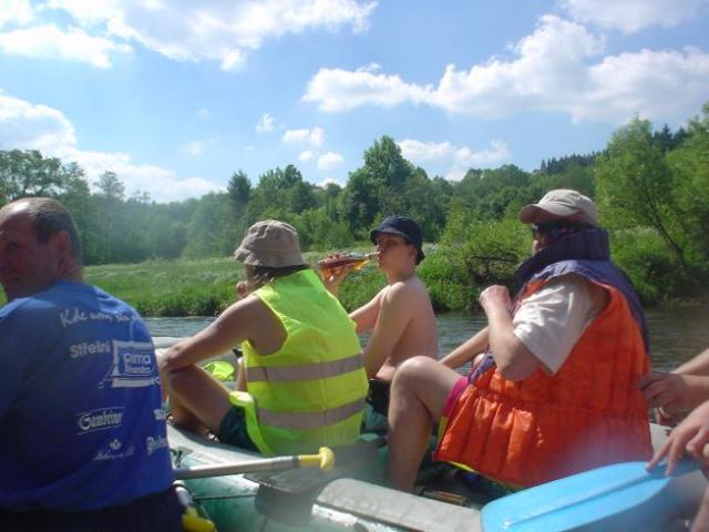 Vltava, hasiči, květen 2005 > DSC06689