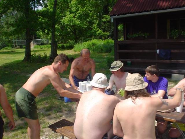 Vltava, hasiči, květen 2005 > DSC06715