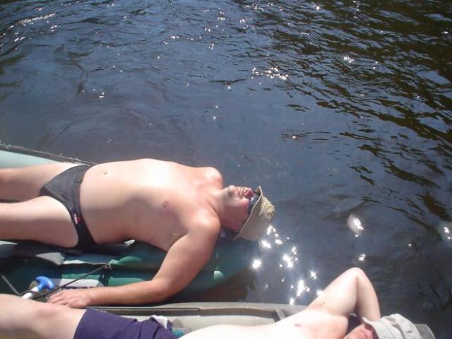 Vltava, hasiči, květen 2005 > DSC06749