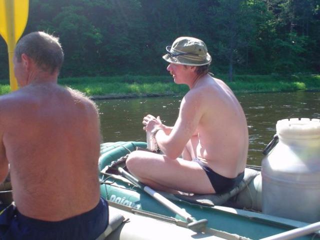 Vltava, hasiči, květen 2005 > DSC06777