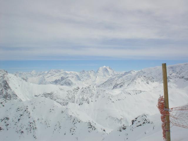 Les Menuires, Francie, duben 2005 > DSC06276