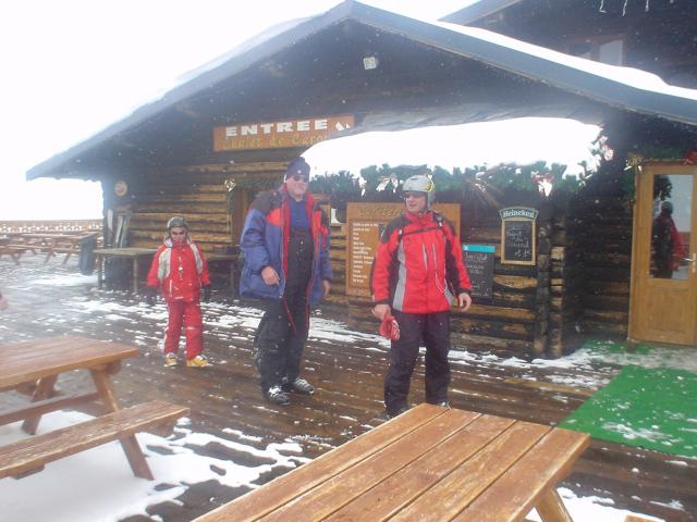 Les Menuires, Francie, duben 2005 > DSC06344