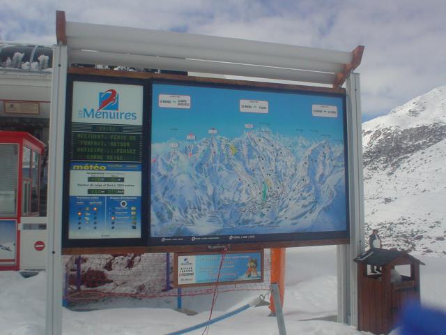 Les Menuires, Francie, duben 2005 > DSC06357