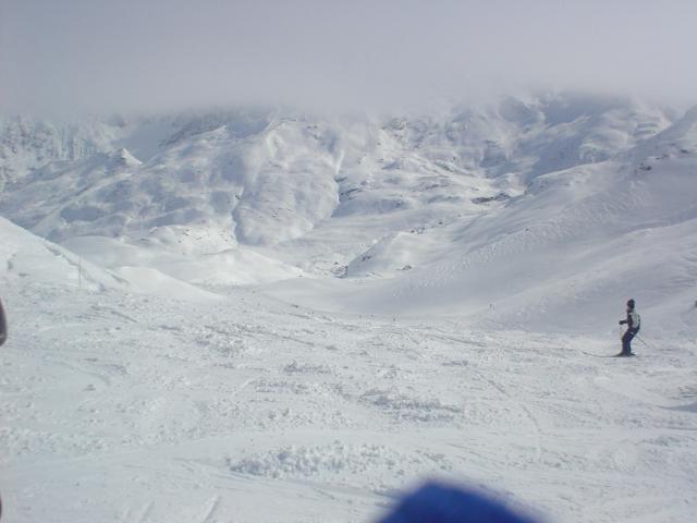 Les Menuires, Francie, duben 2005 > DSC06372