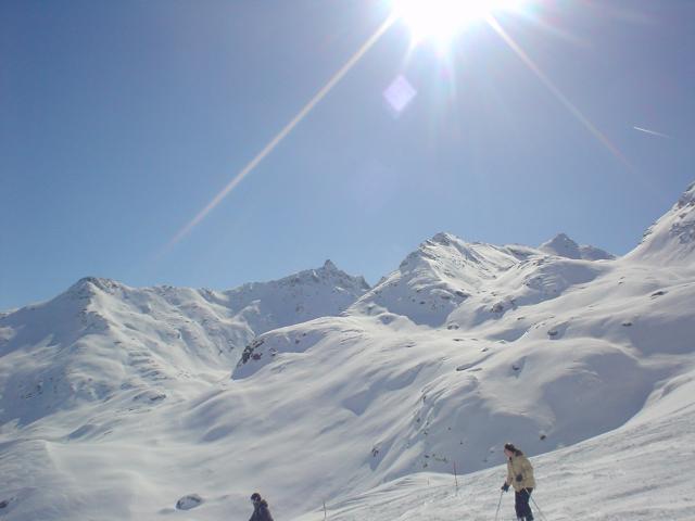 Les Menuires, Francie, duben 2005 > DSC06377