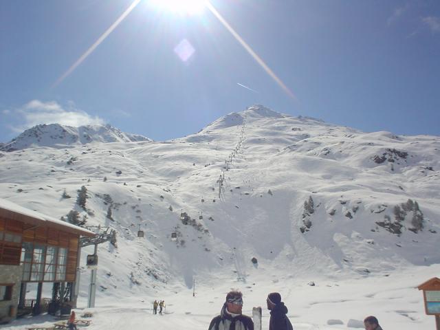 Les Menuires, Francie, duben 2005 > DSC06387