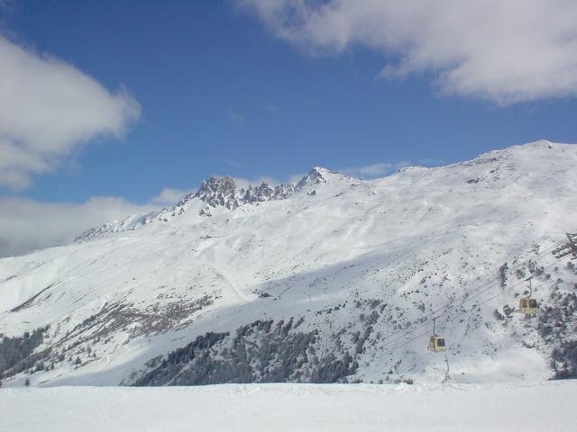 Les Menuires, Francie, duben 2005 > DSC06403