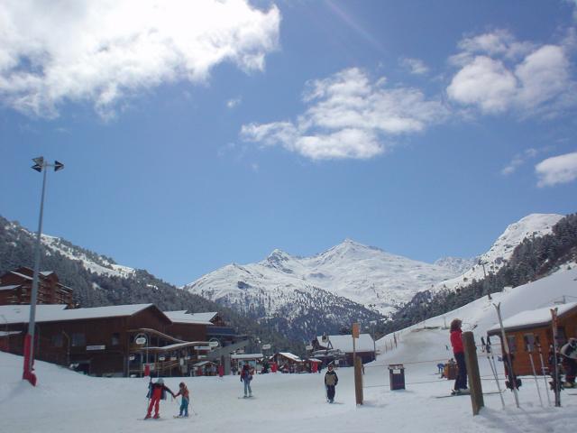 Les Menuires, Francie, duben 2005 > DSC06404