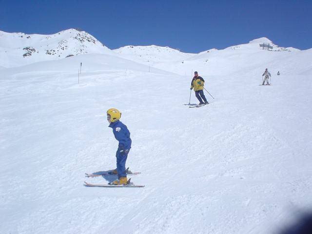 Les Menuires, Francie, duben 2005 > DSC06436