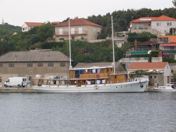 Chorvatsko, Šukošan, září 2007 > jachta 09-2007 249