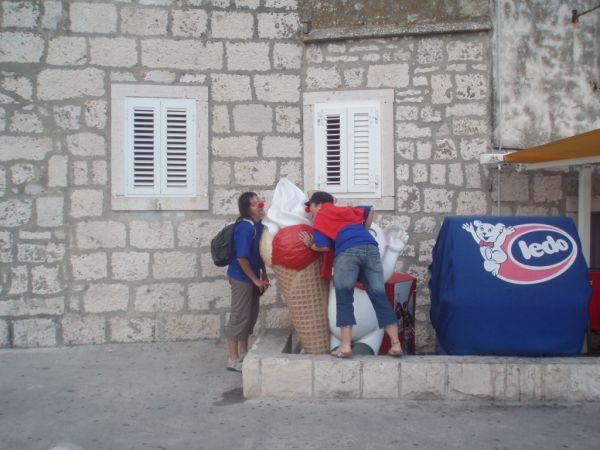 Chorvatsko, Šukošan, září 2007 > jachta 09-2007 286
