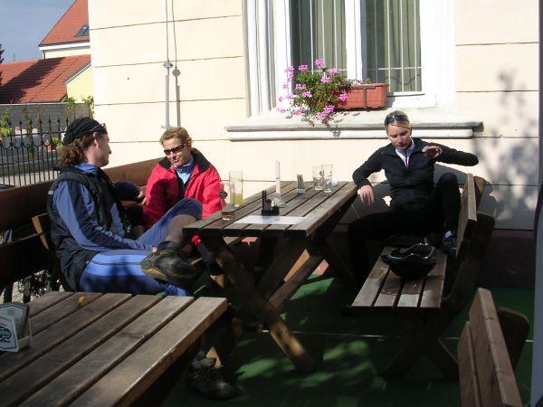 Morava, Znojmo, září 2007 > kola-zamek-sklipek (108)