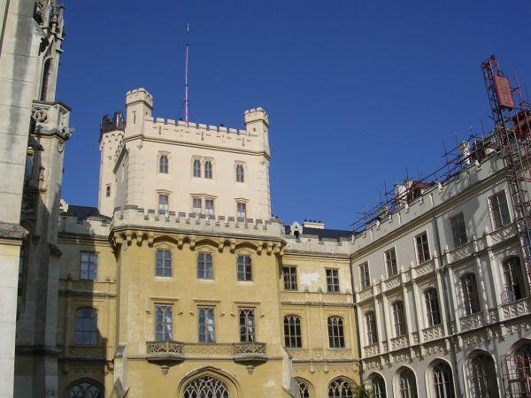Morava, Znojmo, září 2007 > kola-zamek-sklipek (114)