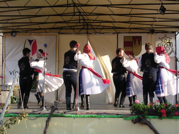 Morava, Znojmo, září 2007 > kola-zamek-sklipek (135)
