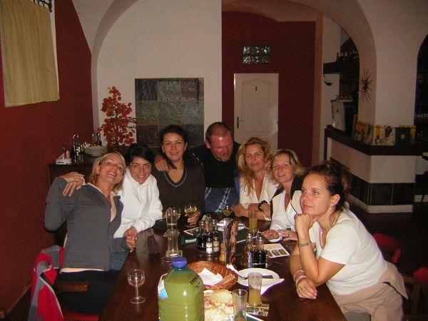 Morava, Znojmo, září 2007 > kola-zamek-sklipek (145)