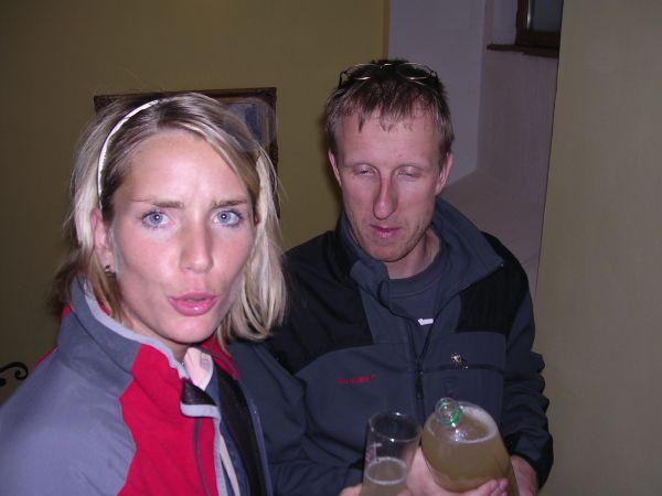 Morava, Znojmo, září 2007 > kola-zamek-sklipek (177)