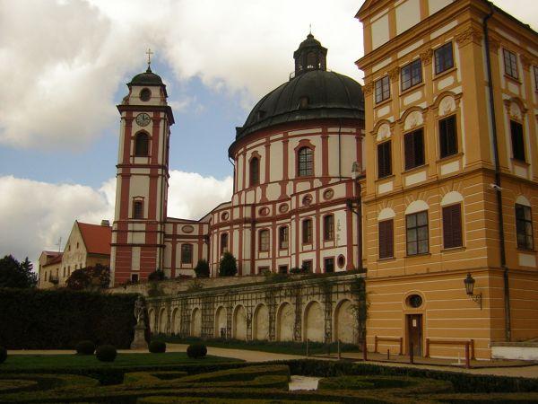 Morava, Znojmo, září 2007 > kola-zamek-sklipek (199)