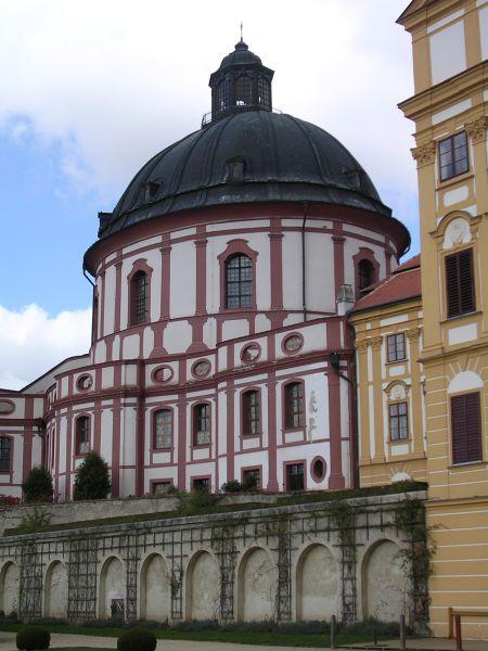 Morava, Znojmo, září 2007 > kola-zamek-sklipek (206)