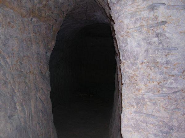 Morava, Znojmo, září 2007 > kola-zamek-sklipek (47)