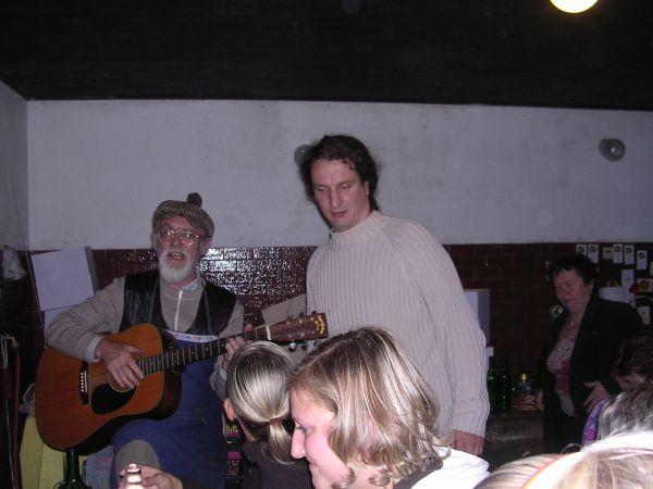 Morava, Znojmo, září 2007 > kola-zamek-sklipek (74)