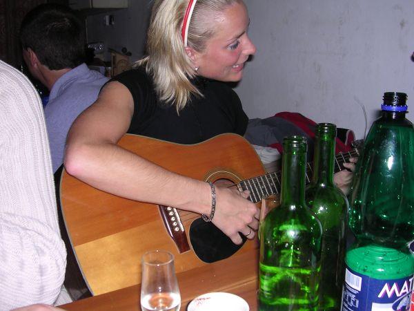 Morava, Znojmo, září 2007 > kola-zamek-sklipek (76)