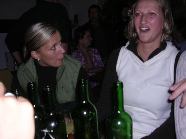 Morava, Znojmo, září 2007 > kola-zamek-sklipek (77)