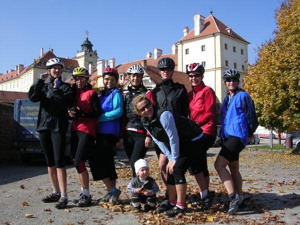 Morava, Znojmo, září 2007 > kola-zamek-sklipek (85)