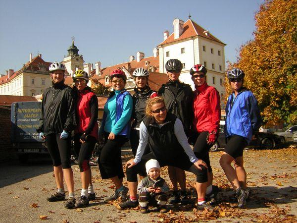 Morava, Znojmo, září 2007 > kola-zamek-sklipek (86)