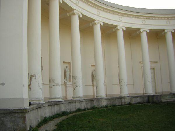 Morava, Znojmo, září 2007 > kola-zamek-sklipek (98)
